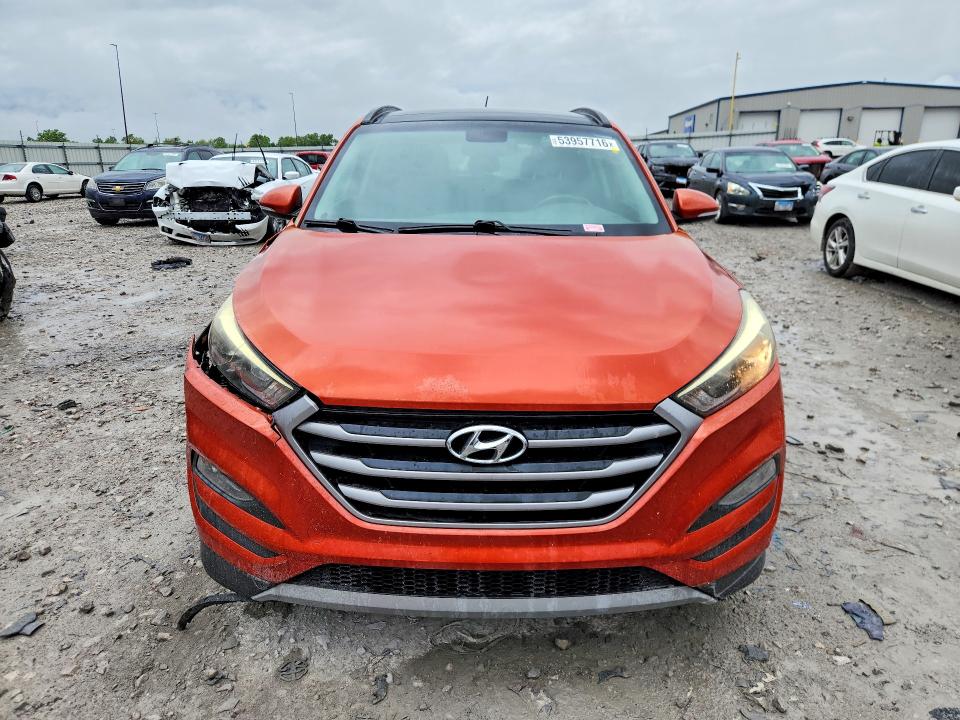 2017 Hyundai Tucson VIN KM8J33A28HU557350 COPART salvage auction — FRONT END, Il - Salvage Certificate, sold $3,500 on 2026-07-29 (photo 5)