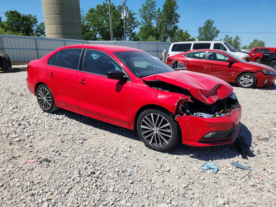 2016 Volkswagen Jetta VIN 3VWD17AJ2GM400435 COPART salvage auction — FRONT END, MI - CERTIFICATE OF TITLE, sold $575 on 2026-07-30 (photo 4)