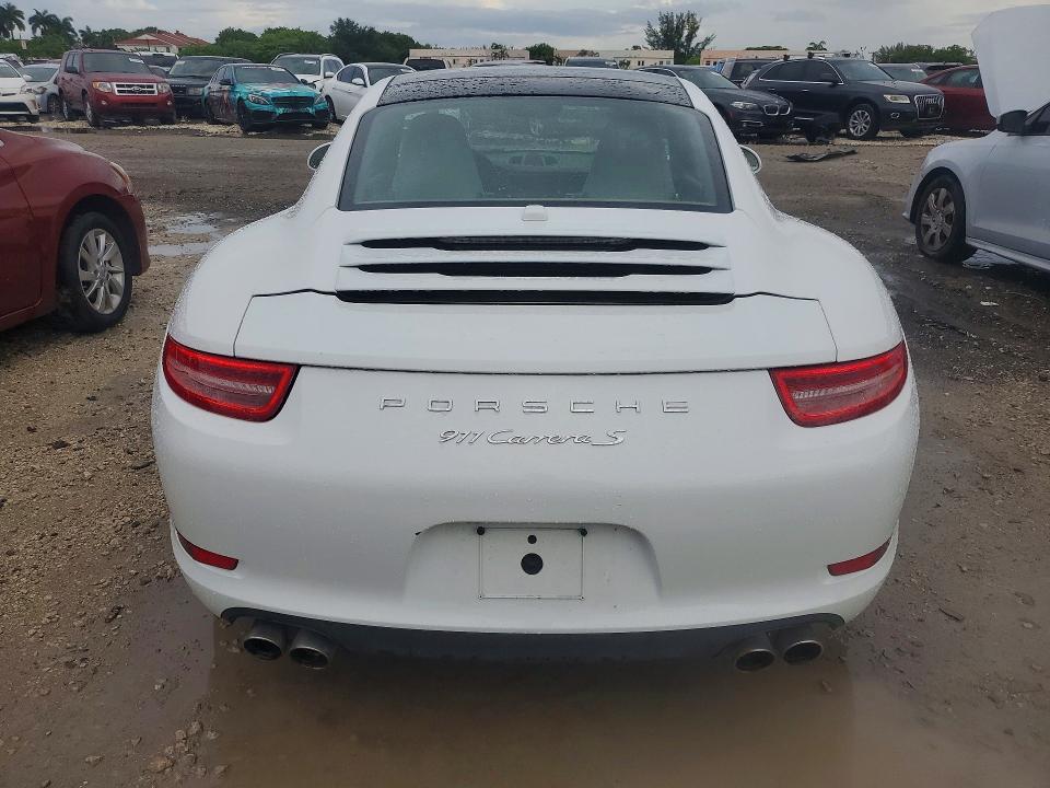 2013 Porsche 911 VIN WP0AB2A98DS123143 COPART salvage auction — WATER/FLOOD, Tn - Non-Repairable Certificate, sold $30,000 on 2026-07-10 (photo 6)