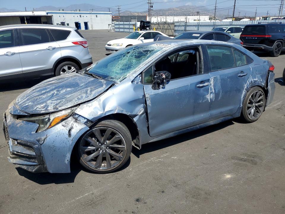 2025 Toyota Corolla VIN JTDBCMFE8S3090364 COPART salvage auction — ROLLOVER, Ca - Salvage Certificate, sold $4,200 on 2026-07-08 (photo 1)