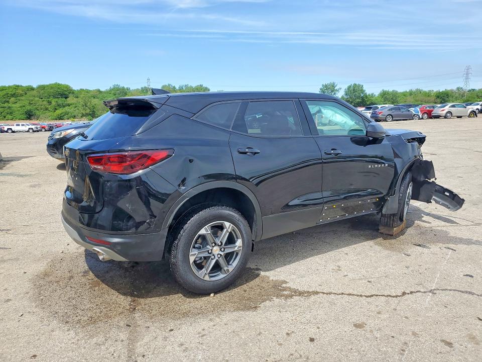 2026 Chevrolet Blazer VIN 3GNKBCR46TS135708 COPART salvage auction — FRONT END, Il - Salvage Certificate, sold $7,200 on 2026-07-29 (photo 3)