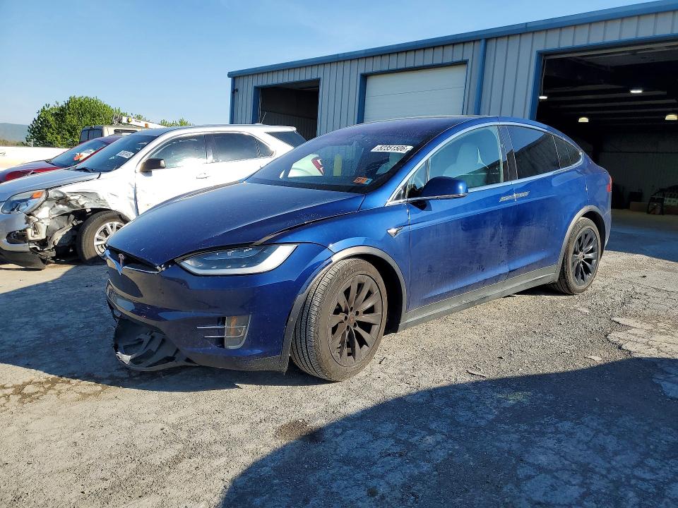 2019 Tesla Model x VIN 5YJXCAE27KF152626 — COPART salvage auction photo