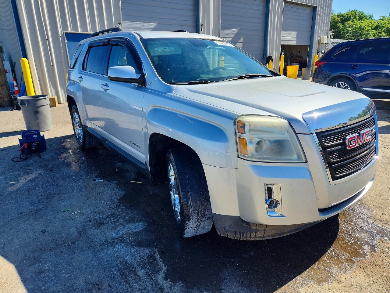 2014 GMC Terrain VIN 2GKALSEK8E6296132 COPART salvage auction — Side, TN - SALVAGE CERTIFICATE, sold $1,350 on 2026-07-09 (photo 4)