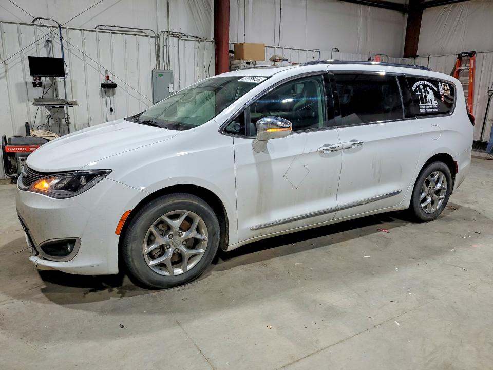 2018 Chrysler Pacifica VIN 2C4RC1GG8JR185395 COPART salvage auction — FRONT END, MT, sold $1,800 on 2026-08-31 (photo 1)