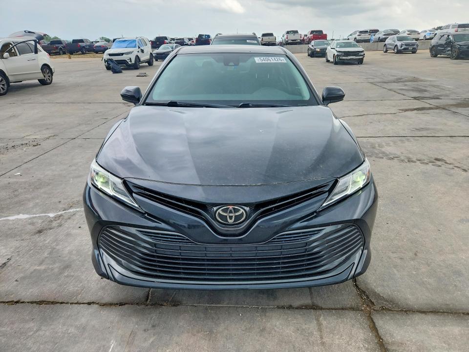 2019 Toyota Camry VIN 4T1B11HK5KU721097 COPART salvage auction — SIDE, Tx - Salvage Vehicle Title, sold $5,300 on 2026-07-02 (photo 5)