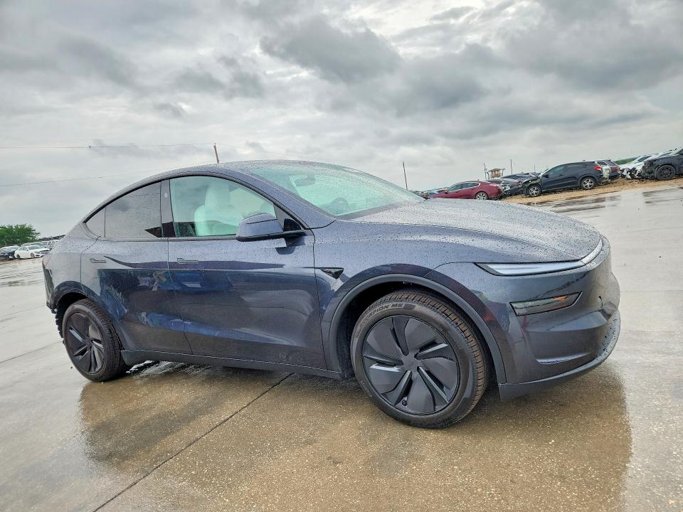 2026 Tesla Model y VIN 7SAYGDED8TA684593 COPART salvage auction — REAR END, TX - SALVAGE VEHICLE TITLE, sold $18,200 on 2026-07-30 (photo 4)