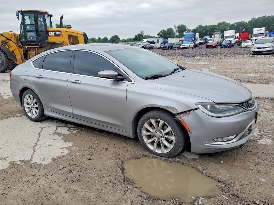 2015 Chrysler 200 VIN 1C3CCCCB2FN633716 COPART salvage auction — FRONT END, Ks - Cert Of Title-Salvage, sold $775 on 2026-07-02 (photo 4)