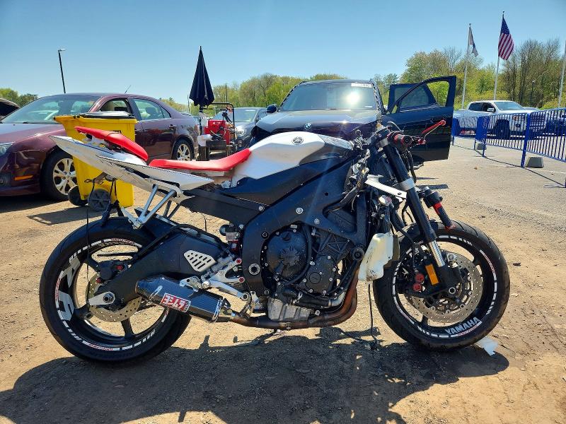 2010 Yamaha Yzfr6 VIN JYARJ16E2AA020738 COPART salvage auction — FRONT END, MA - CERT OF TITLE-SALVAGE, sold $500 on 2026-07-23 (photo 1)