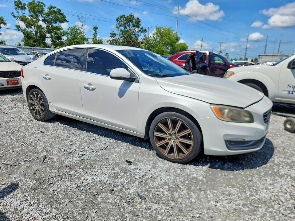 2017 Volvo S60 VIN LYV402HK3HB154767 COPART salvage auction — FRONT END, Fl - Certificate Of Title, sold $1,750 on 2026-07-27 (photo 4)