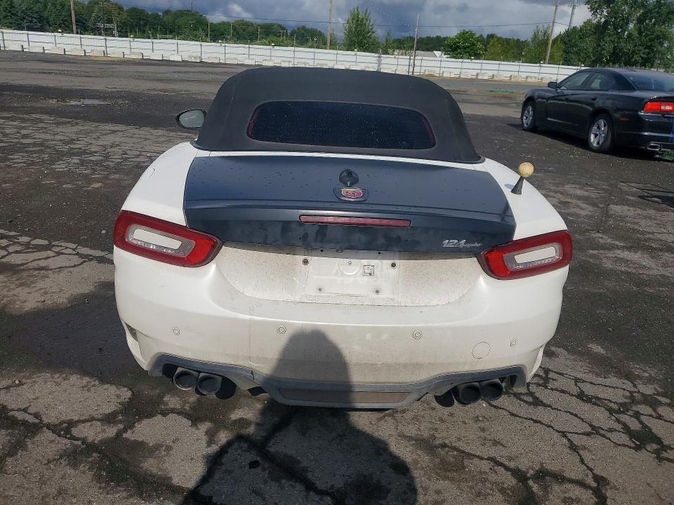 2018 Fiat 124 spider VIN JC1NFAEK4J0139454 COPART salvage auction — FRONT END, OR - SALVAGE TITLE CERTIFICATE, sold $175 on 2026-07-29 (photo 6)