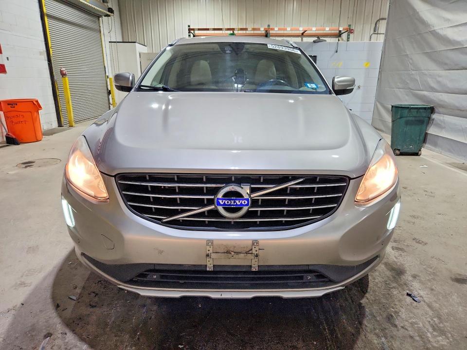 2015 Volvo Xc60 VIN YV4902RK7F2710580 COPART salvage auction — BURN, NH - CERT OF TITLE-SALVAGE, sold $1,300 on 2026-07-02 (photo 5)