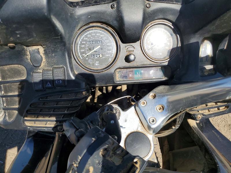 1998 BMW R 1100 VIN WB10418A6WZC63704 COPART salvage auction — NORMAL WEAR, Ca - Dis/Dlr/Exp Only Clean Title, sold $200 on 2026-07-06 (photo 7)