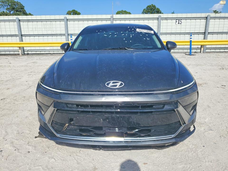 2025 Hyundai Sonata VIN KMHL34JJ4SA106897 COPART salvage auction — WATER/FLOOD, Salvage Title, sold $6,700 on 2026-07-29 (photo 5)