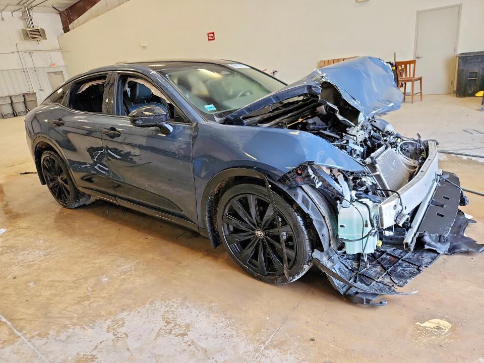 2026 Toyota Crown VIN JTDAAAAF5T3044038 COPART salvage auction — WATER/FLOOD, TX - SALVAGE TITLE-FLOOD DAMAGE, sold $200 on 2026-07-21 (photo 4)