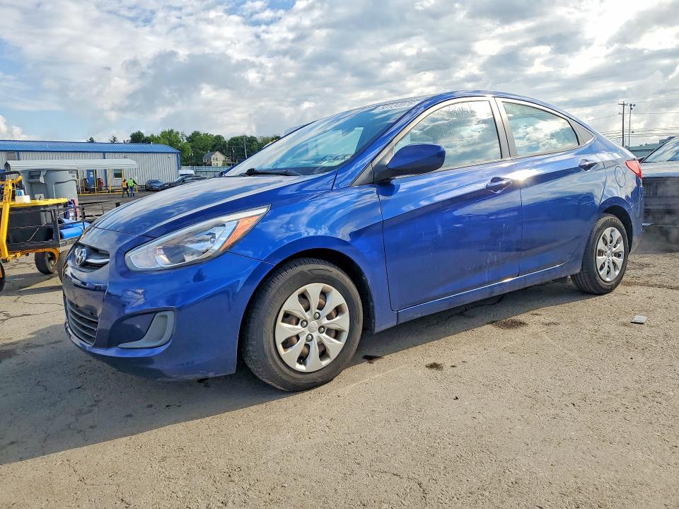 2016 Hyun Accent VIN KMHCT4AEXGU972936 COPART salvage auction — MINOR DENT/SCRATCHES, Salvage Title, sold $1,000 on 2026-08-07 (photo 1)