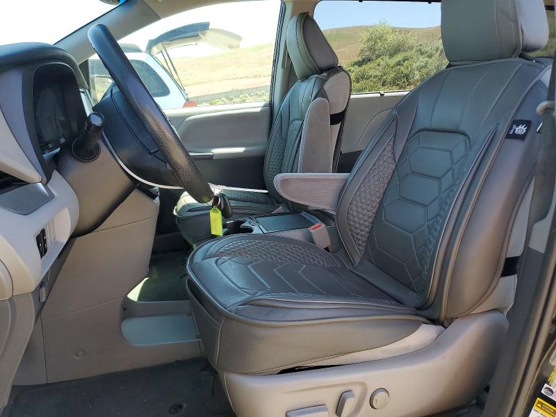 2017 Toyota Sienna VIN 5TDJZ3DC0HS151817 COPART salvage auction — FRONT END, Nv - Salvage Title, sold $3,050 on 2026-07-16 (photo 7)