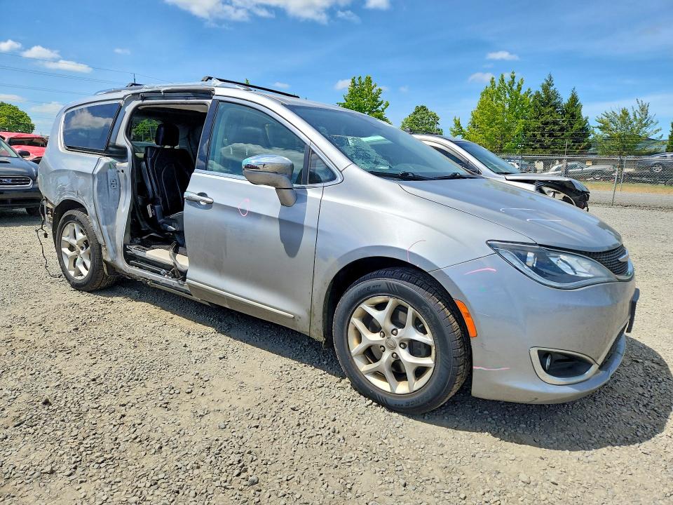 2019 Chrysler Pacifica VIN 2C4RC1GG5KR731149 COPART salvage auction — SIDE, Or - Lien Papers Salvage, sold $2,500 on 2026-09-01 (photo 4)
