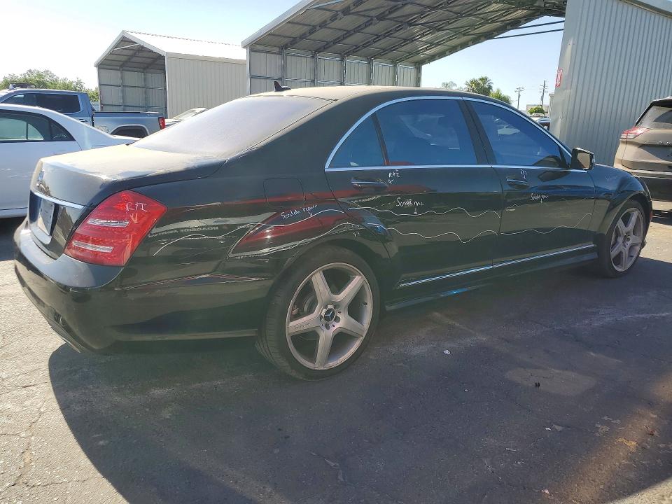 2011 Mercedes-benz S-klasse VIN WDDNG7BB2BA361659 COPART salvage auction — VANDALISM, Ca - Salvage Certificate, sold $1,900 on 2026-08-06 (photo 3)