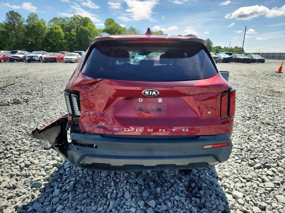 2021 Kia Sorento VIN 5XYRLDLC8MG022372 COPART salvage auction — REAR END, Nc - Salvage Certificate Of Title, sold $200 on 2026-07-22 (photo 6)