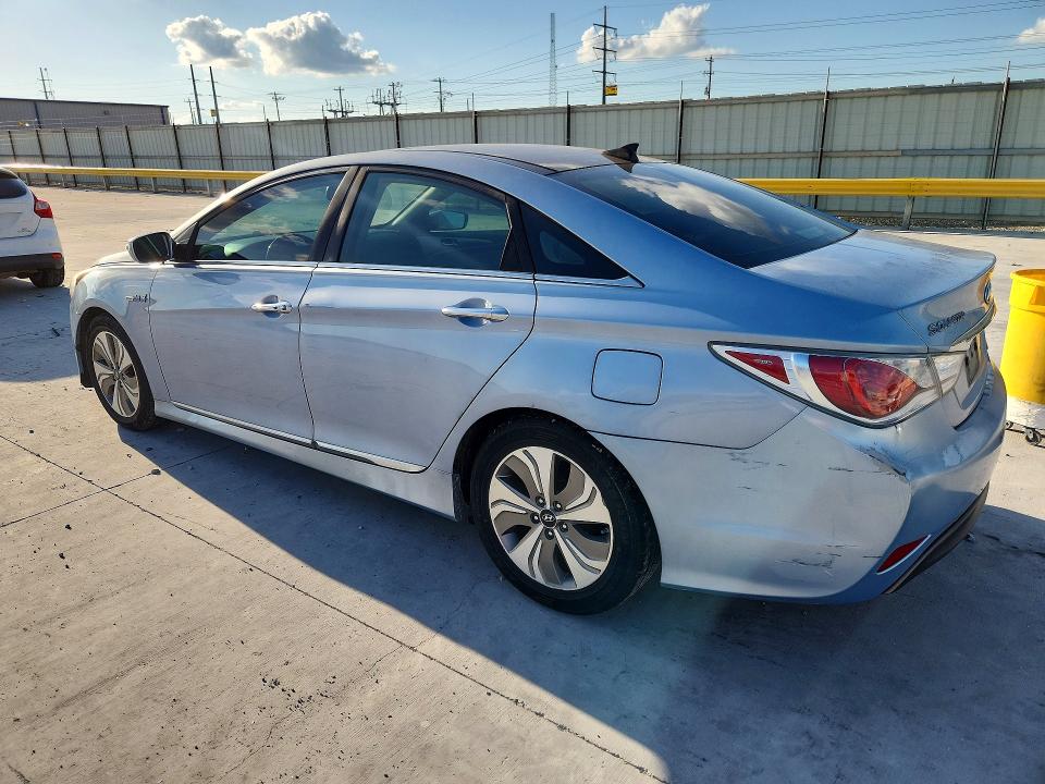 2015 Hyundai Sonata VIN KMHEC4A46FA120843 COPART salvage auction — FRONT END, Tx - Salvage Vehicle Title, sold $675 on 2026-07-10 (photo 2)