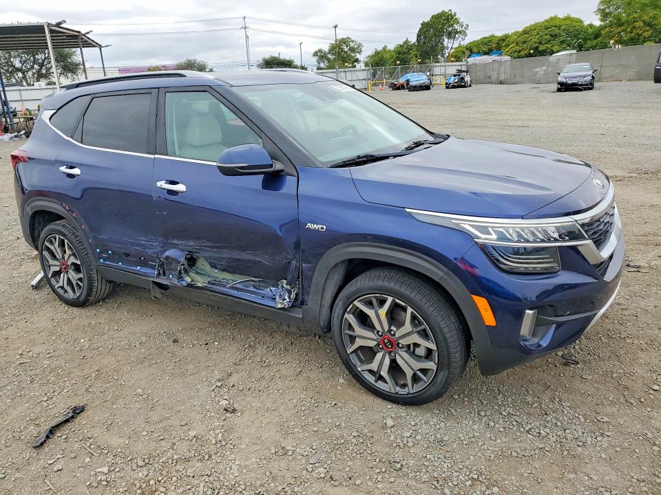 2021 Kia Seltos VIN KNDETCA2XM7162763 COPART salvage auction — SIDE, Ca - Salvage Certificate, sold $5,900 on 2026-07-10 (photo 4)