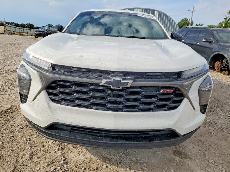 2024 Chevrolet Trax VIN KL77LGE21RC143928 COPART salvage auction — HAIL, Ks - Cert Of Title-Salvage, sold $9,100 on 2026-07-22 (photo 5)