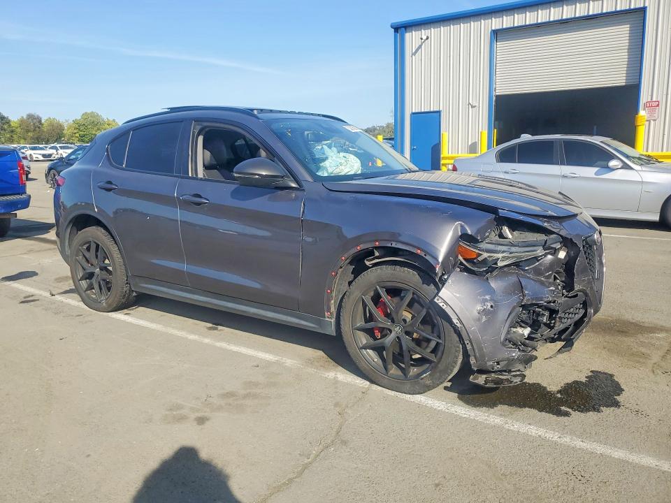 2020 Alfa romeo Stelvio VIN ZASPAJAN5L7C93926 COPART salvage auction — MECHANICAL, Ca - Salvage Certificate, sold $2,500 on 2026-07-06 (photo 4)