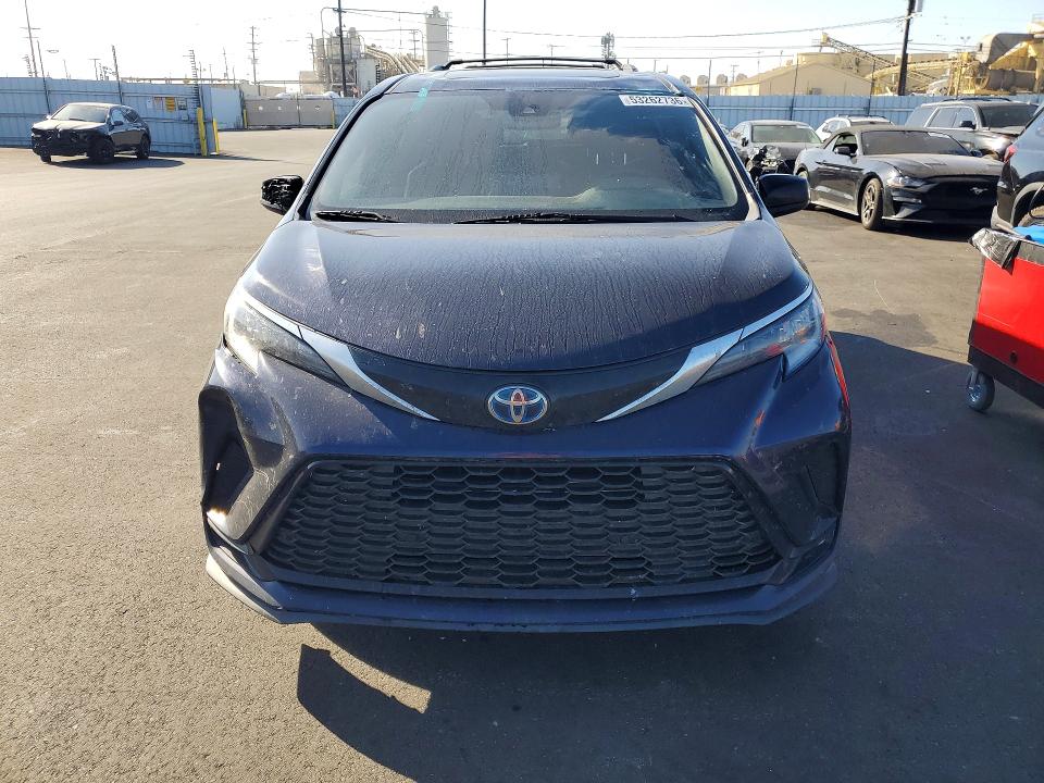 2022 Toyota Sienna VIN 5TDXRKEC0NS090659 COPART salvage auction — REAR END, Az - Dis/Dlr/Exp Only Clean Title (P), sold $15,800 on 2026-07-29 (photo 5)