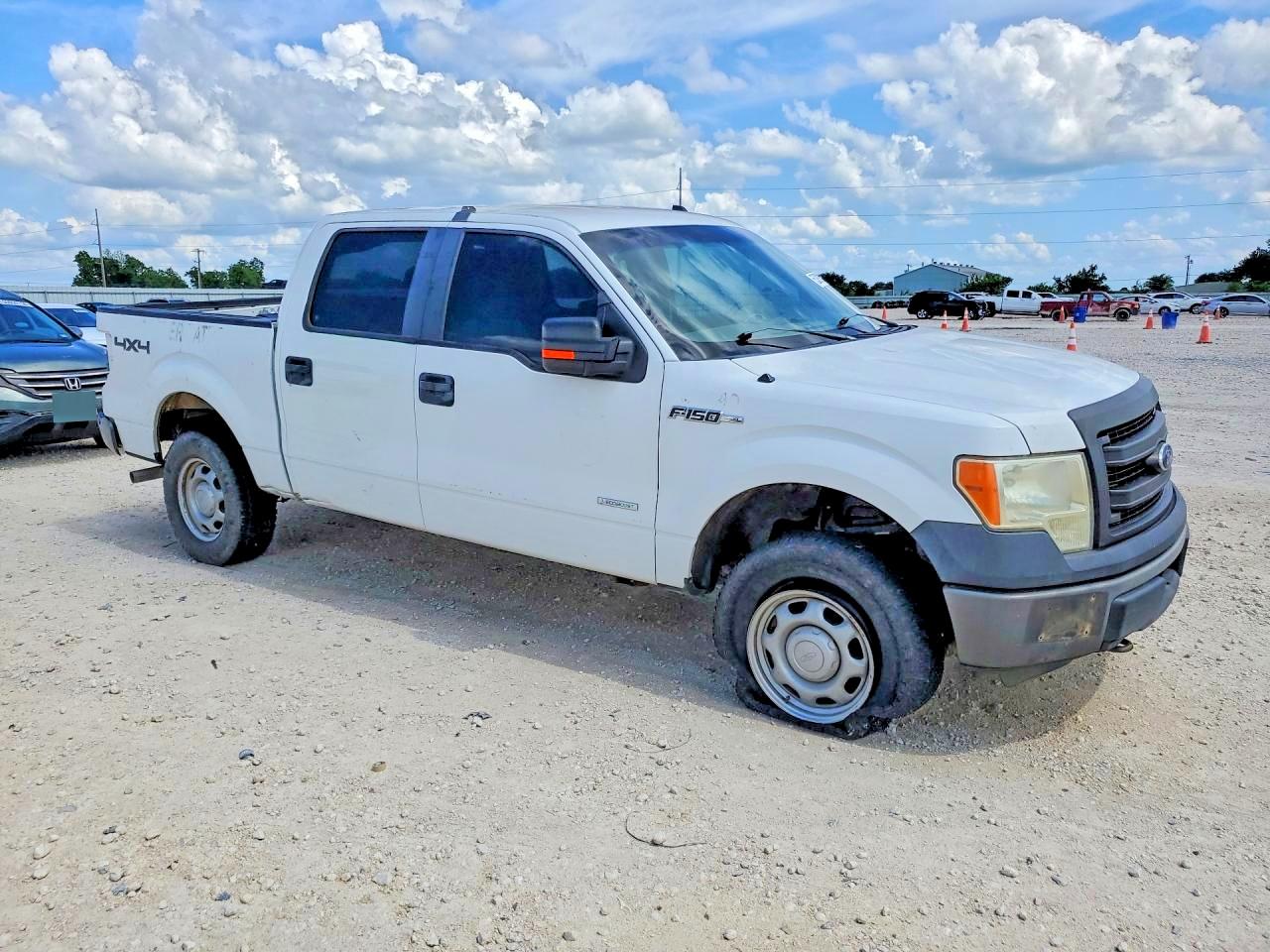 2013 Ford F-150 Lightning VIN 1FTFW1ET2DKF16419 COPART salvage auction — Mechanical, Tx - Us Government Cert To Obtain T (P), sold $2,200 on 2026-07-09 (photo 4)