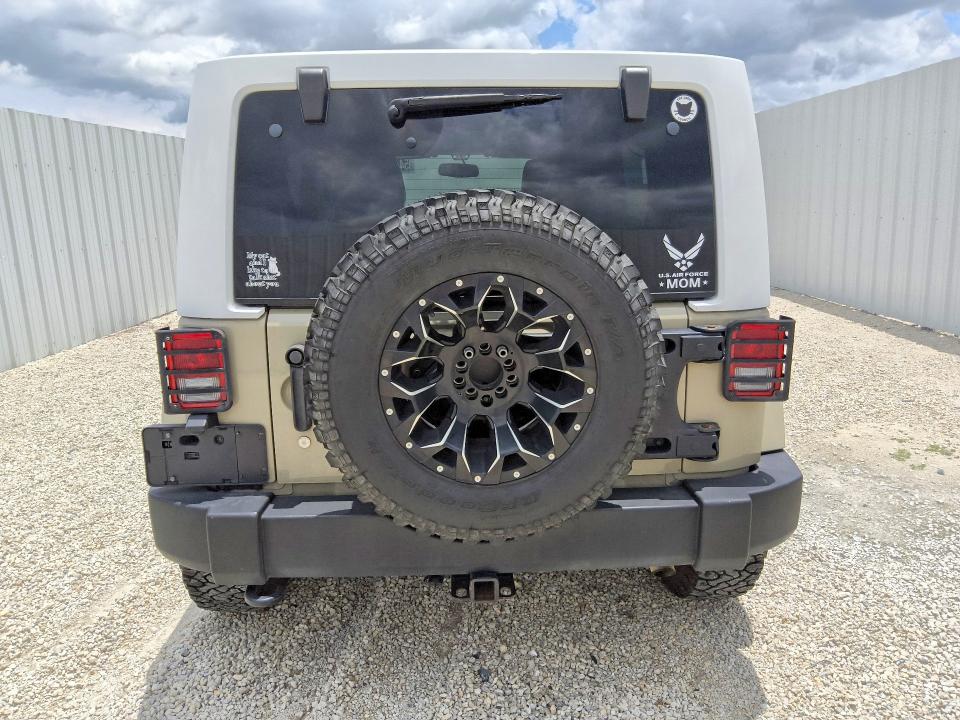 2017 Jeep Wrangler unlimited VIN 1C4BJWEG3HL685846 COPART salvage auction — MINOR DENT/SCRATCHES, La - Certificate Of Title, sold $10,600 on 2026-07-02 (photo 6)