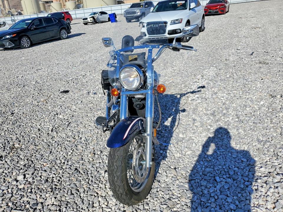 2001 Kawasaki Vn800 VIN JKBVNCB191B513273 COPART salvage auction — MINOR DENT/SCRATCHES, Nv - Certificate Of Title, sold $525 on 2026-07-08 (photo 2)
