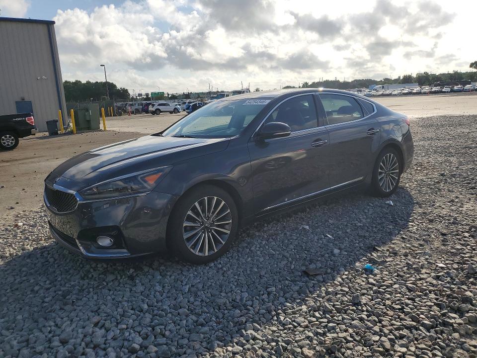 2018 Kia Cadenza VIN KNALB4J15J5120593 COPART salvage auction — MINOR DENT/SCRATCHES, Fl - Certificate Of Title, sold $1,050 on 2026-07-27 (photo 1)