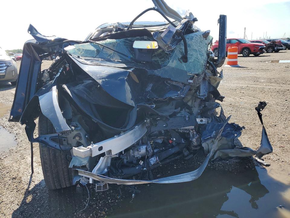 2024 Tesla Model y VIN 7SAYGDEEXRF117354 COPART salvage auction — ALL OVER, CO - SALVAGE TITLE, sold $250 on 2026-07-27 (photo 5)