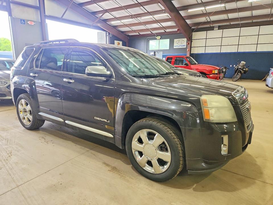 2013 Gmc Terrain VIN 2GKFLZE30D6298902 COPART salvage auction — MINOR DENT/SCRATCHES, Ma - Certificate Of Title, sold $1,350 on 2026-07-21 (photo 4)