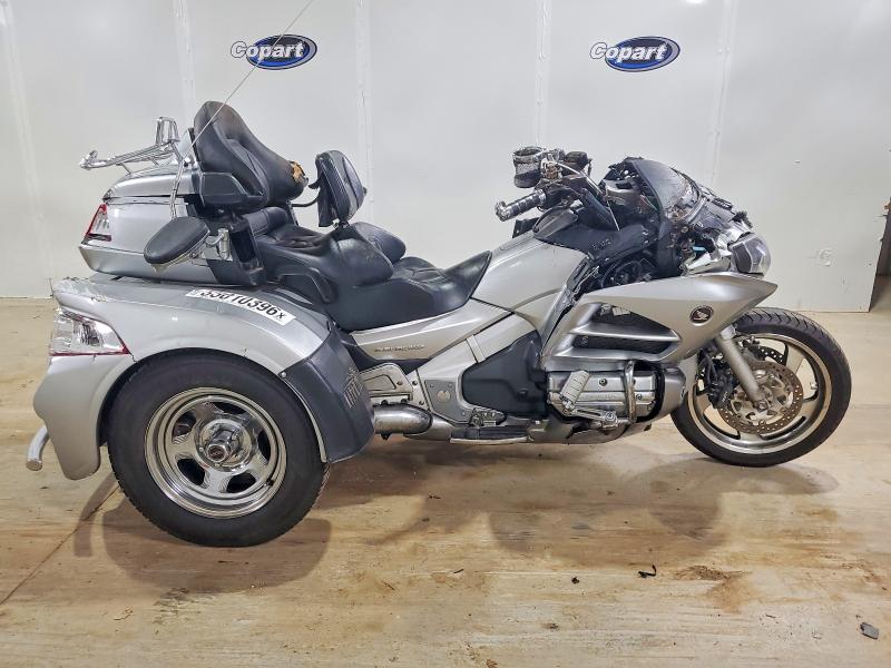 2015 Honda Gl1800c VIN JH2SC68G1FK300557 COPART salvage auction — FRONT END, Tx - Salvage Vehicle Title, sold $4,950 on 2026-07-09 (photo 1)