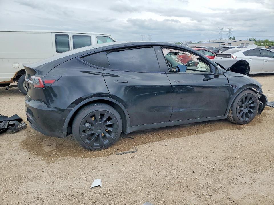 2022 Tesla Model y VIN 7SAYGDEEXNF320786 COPART salvage auction — FRONT END, Il - Salvage Certificate, sold $675 on 2026-07-28 (photo 3)