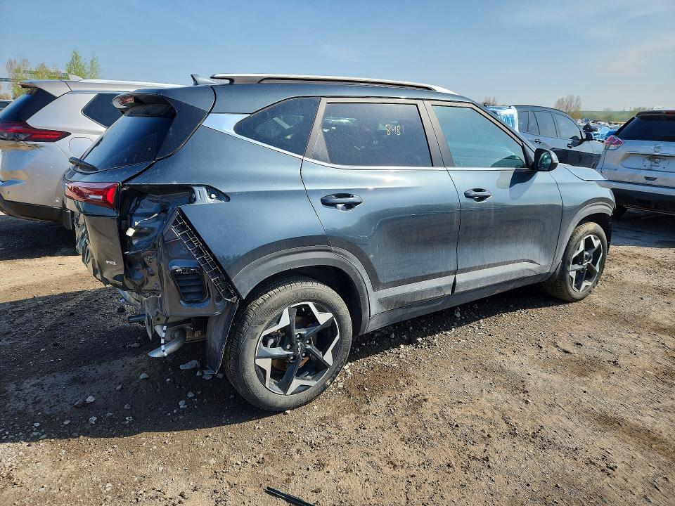 2024 Kia Seltos VIN KNDERCAA4R7559253 COPART salvage auction — REAR END, ON - PERMIT SALVAGE, sold $7,100 on 2026-08-25 (photo 3)
