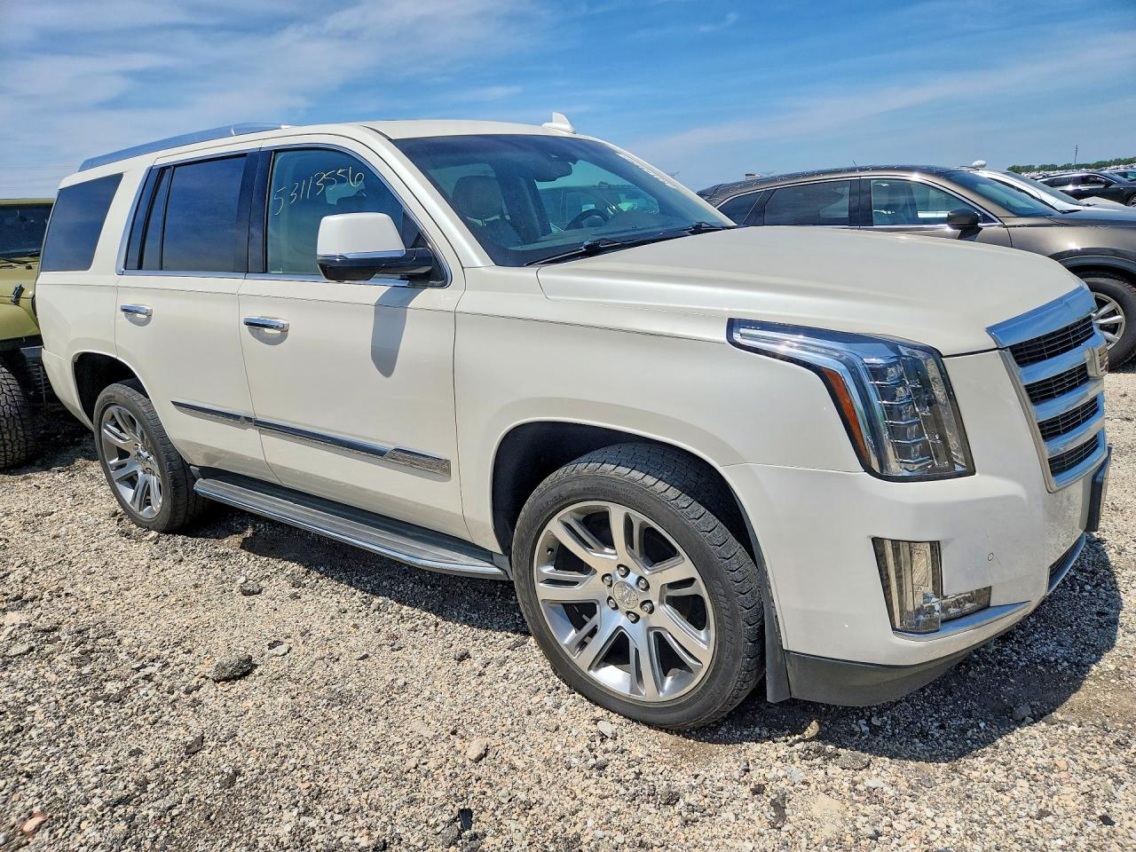 2015 Cadillac Escalade VIN 1GYS4MKJ8FR705069 COPART salvage auction — Vandalized, IL - SALVAGE CERTIFICATE, sold $14,000 on 2026-06-30 (photo 4)