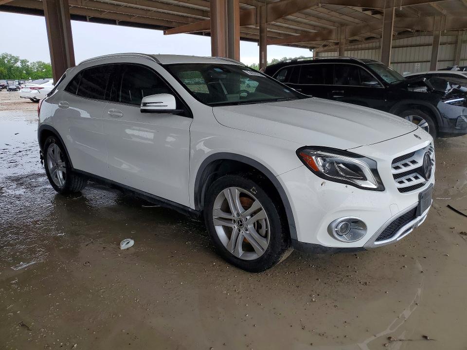 2020 Mercedes-benz VIN WDCTG4GB2LJ687465 COPART salvage auction — REAR END, Tx - Salvage Vehicle Title, sold $750 on 2026-07-28 (photo 4)