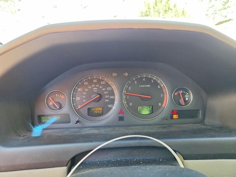 2004 Volvo Xc70 VIN YV1SZ59H941141325 COPART salvage auction — SIDE, Vt - Cert Of Title-Salvage Vehicle, sold $550 on 2026-08-03 (photo 9)