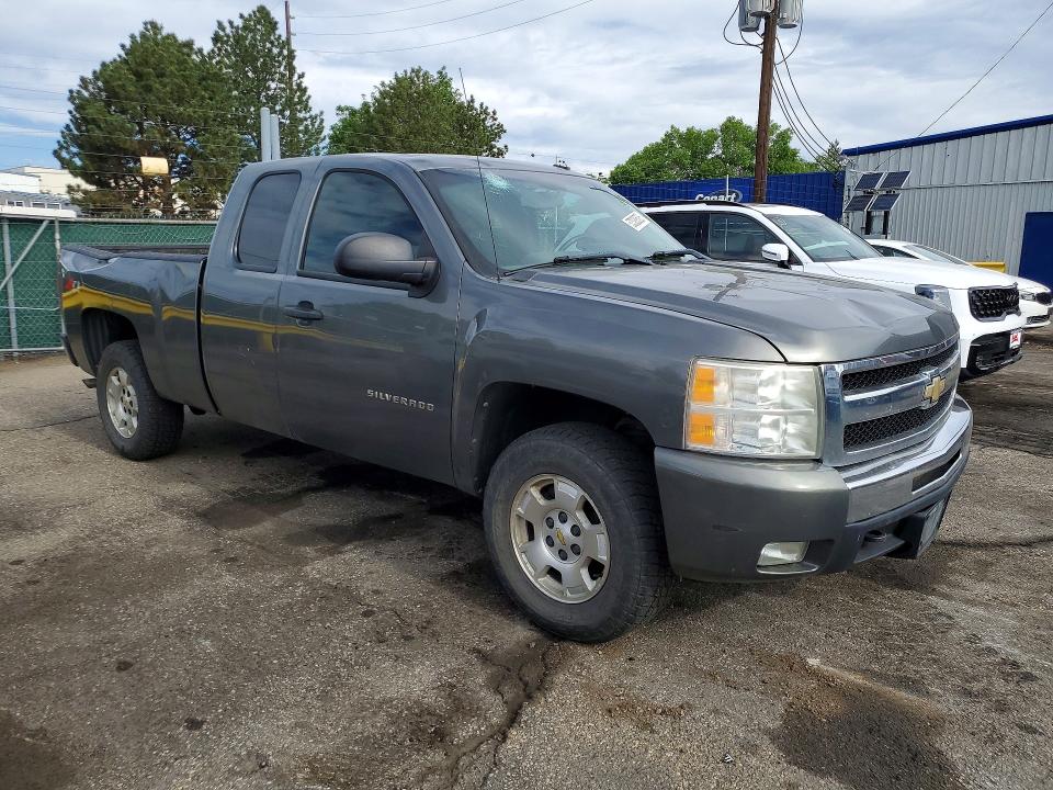 2011 Chevrolet Silverado VIN 1GCRKSE36BZ396272 COPART salvage auction — REAR END, CO - PUBLIC - SALVAGE TITLE, sold $4,550 on 2026-07-02 (photo 4)
