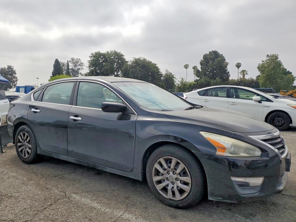 2014 Nissan VIN 1N4AL3AP0EC403514 COPART salvage auction — REAR END, Ca - Salvage Certificate, sold $500 on 2026-07-02 (photo 4)