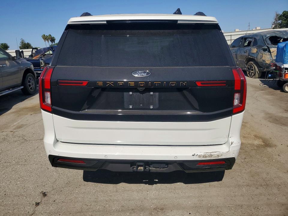 2025 Ford VIN 1FMJU1RG9SEA49830 COPART salvage auction — FRONT END, Ca - Salvage Certificate, sold $29,000 on 2026-07-02 (photo 6)