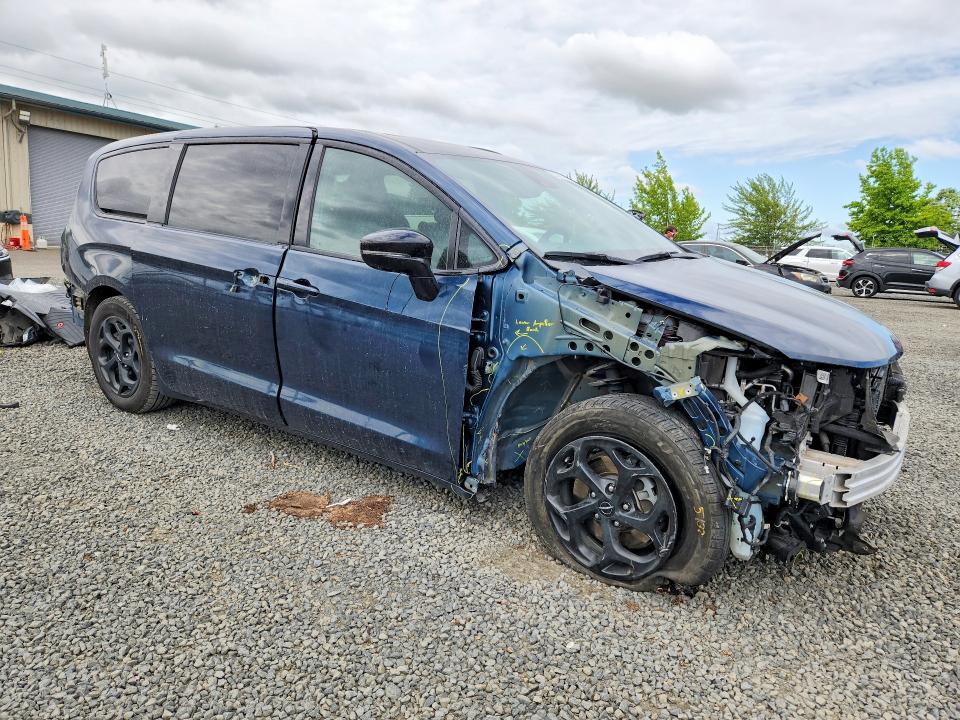 2024 Chrysler VIN 2C4RC1S75RR103433 COPART salvage auction — FRONT END, Or - Salvage Title Certificate, sold $200 on 2026-07-21 (photo 4)