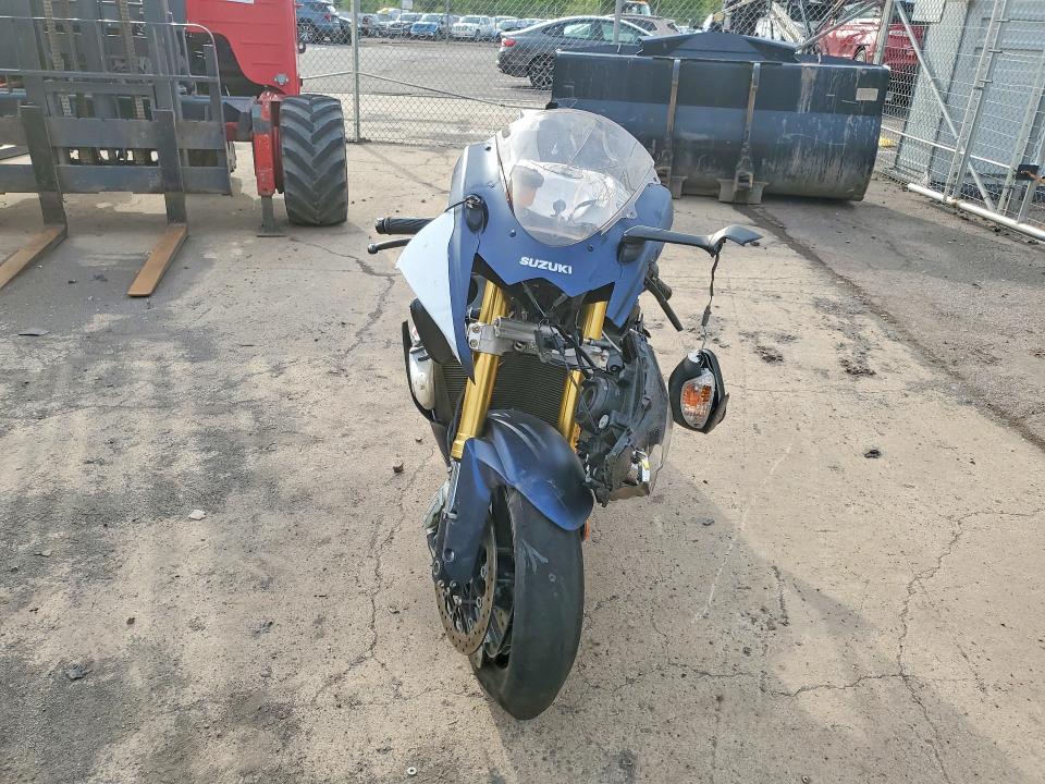 2023 Suzuki Gsx-r VIN JS1GR7MA7P7101449 COPART salvage auction — FRONT END, Pa - Certificate Of Salvage, sold $2,800 on 2026-07-02 (photo 2)