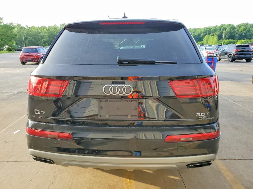 2017 Audi Q7 VIN WA1VAAF7XHD030375 COPART salvage auction — FRONT END, Ky - Cert Of Title-Salvage, sold $8,700 on 2026-09-03 (photo 6)