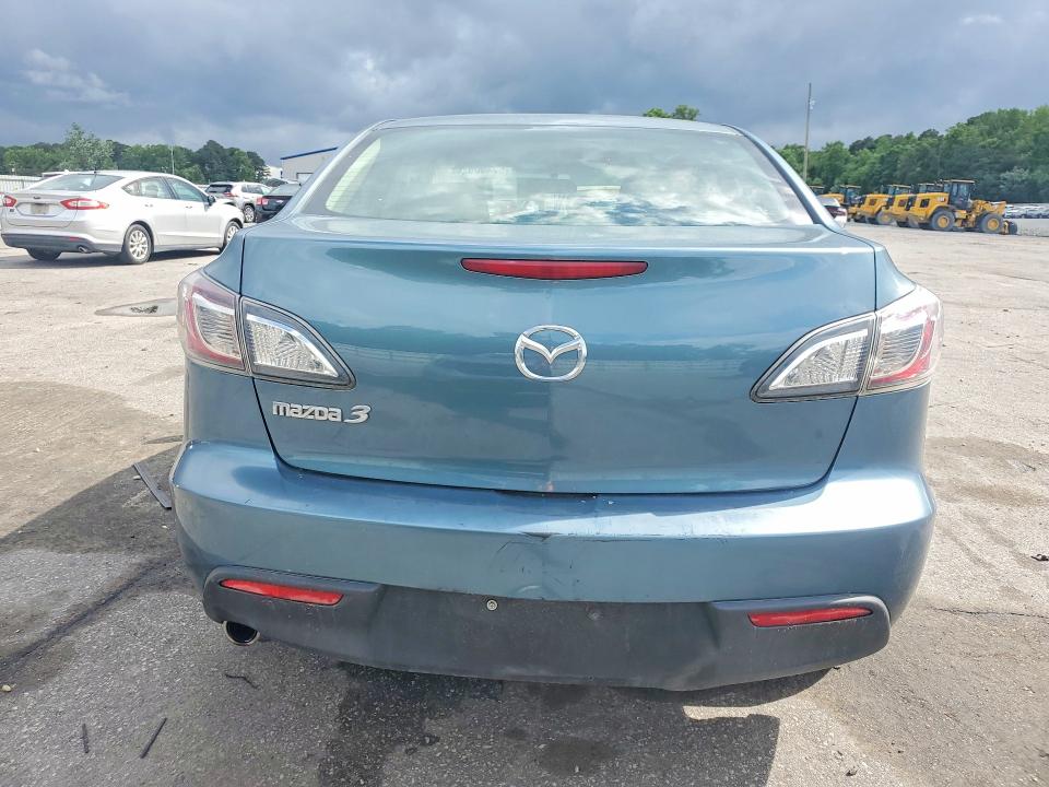 2011 Mazda 3 VIN JM1BL1VF6B1363726 COPART salvage auction — FRONT END, Nc - Salvage Certificate Of Title, sold $325 on 2026-07-28 (photo 5)