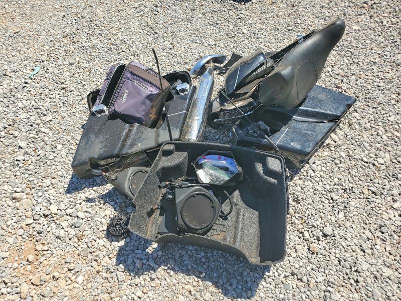 2013 Harley-davidson Flhtk VIN 1HD1KEM37DB671349 COPART salvage auction — ALL OVER, Ca - Salvage Certificate, sold $90 on 2026-07-09 (photo 8)