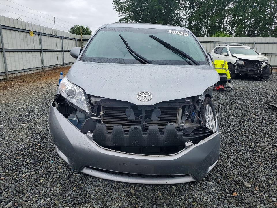 2015 Toyota Sienna VIN 5TDJK3DCXFS095080 COPART salvage auction — FRONT END, WA - BILL OF SALE, sold $2,650 on 2026-07-20 (photo 5)
