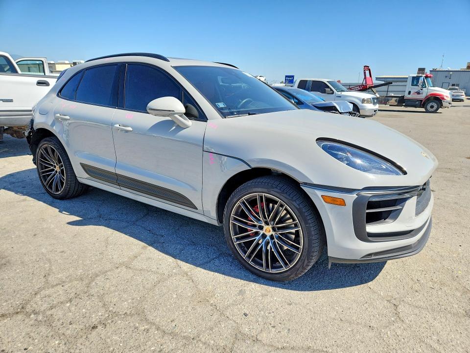 2024 Porsche Macan VIN WP1AG2A55RLB40058 COPART salvage auction — REAR END, Ca - Salvage Certificate, sold $35,750 on 2026-07-17 (photo 4)